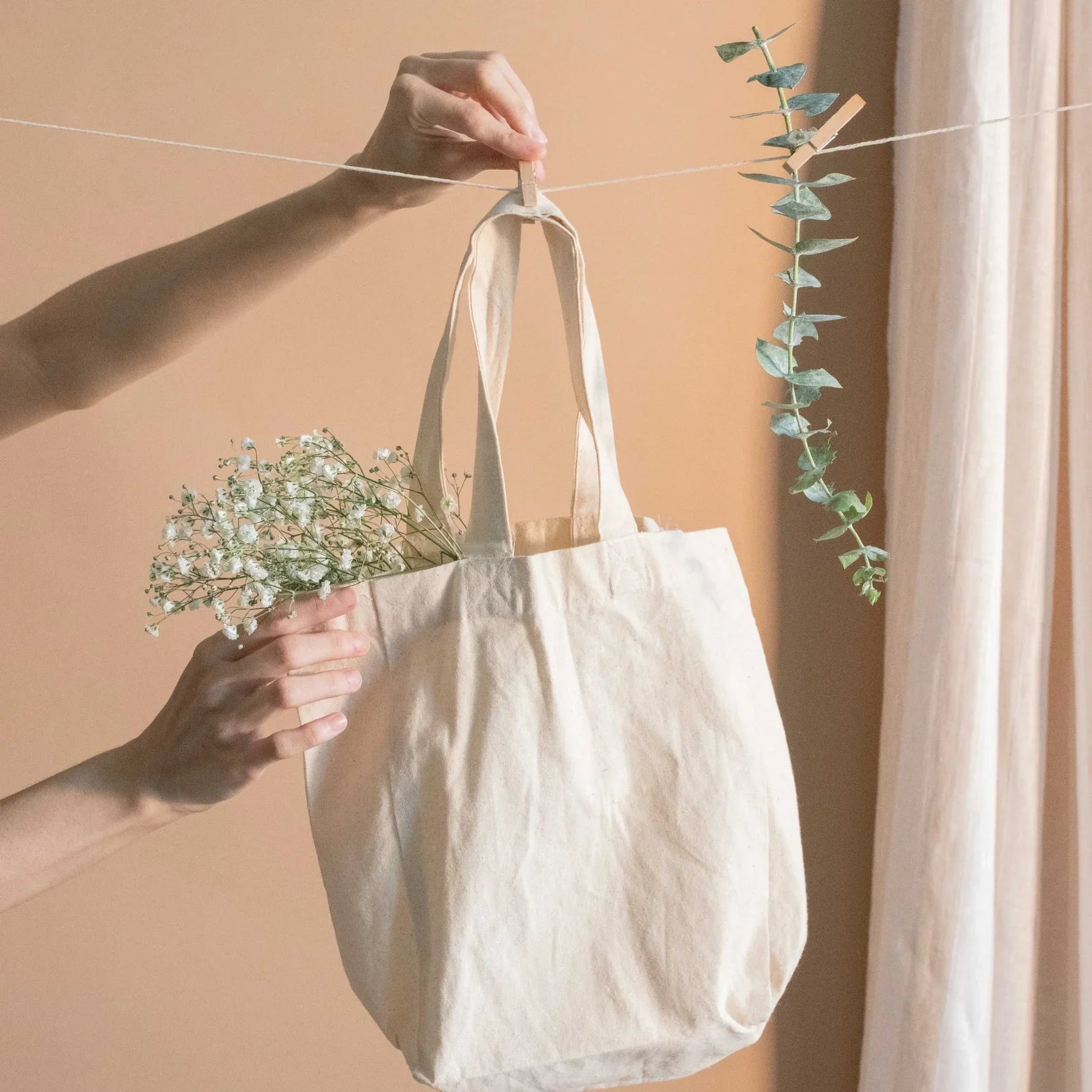 NATURAL & SUSTAINABLE